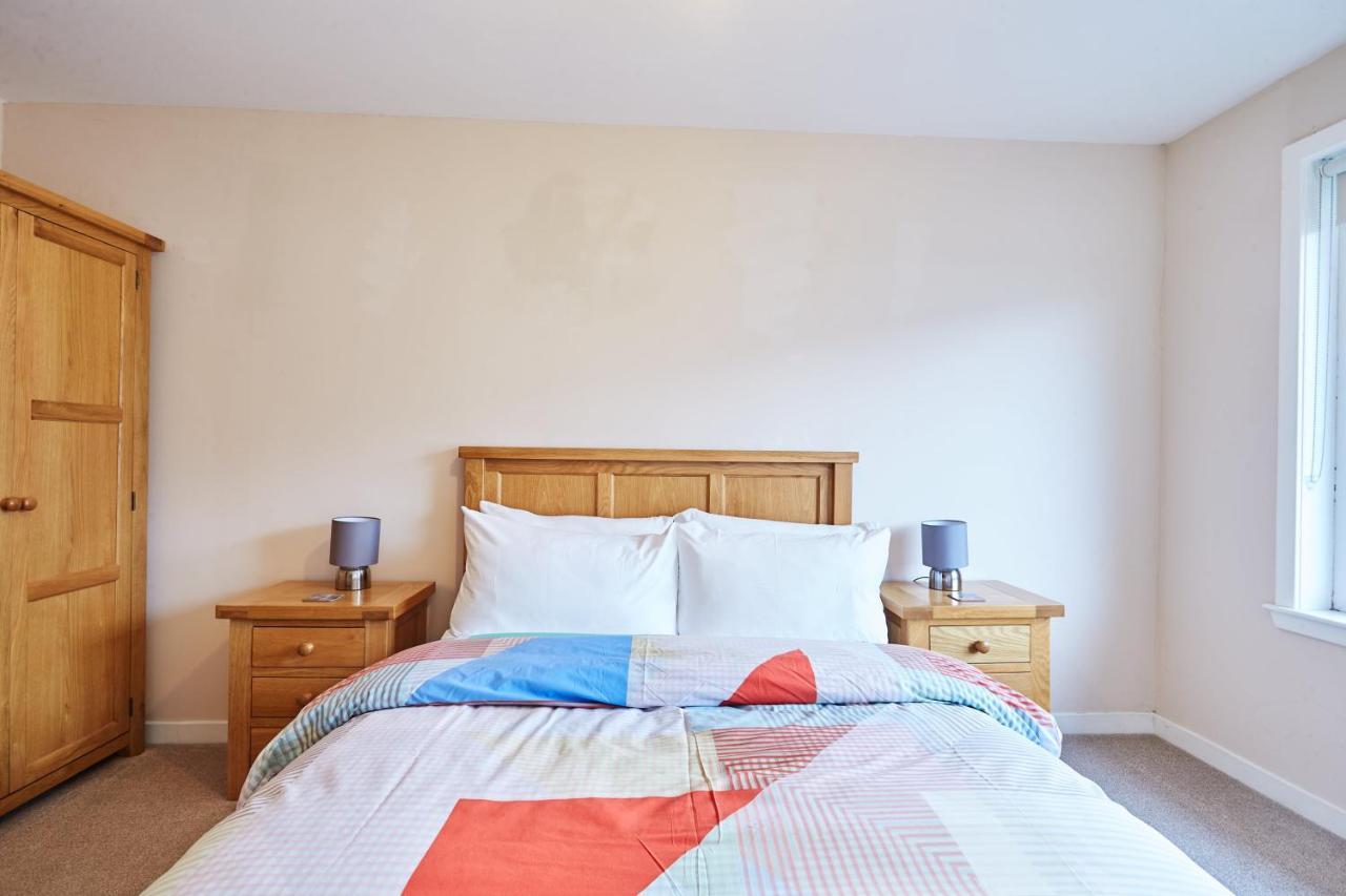 Etive, Beautiful Lochside Apartment With Balcony Fort William Esterno foto